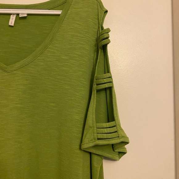 Cato Lime Cutout Sleeve V-Neck Top - Picture 2 of 7